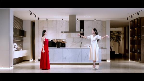 由于爱，，以是爱——这部家居片子的背后是美不堪收